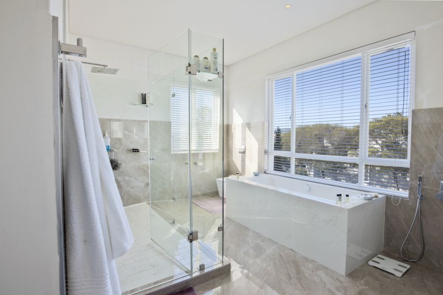 To Let 3 Bedroom Property for Rent in Sunset Beach Western Cape